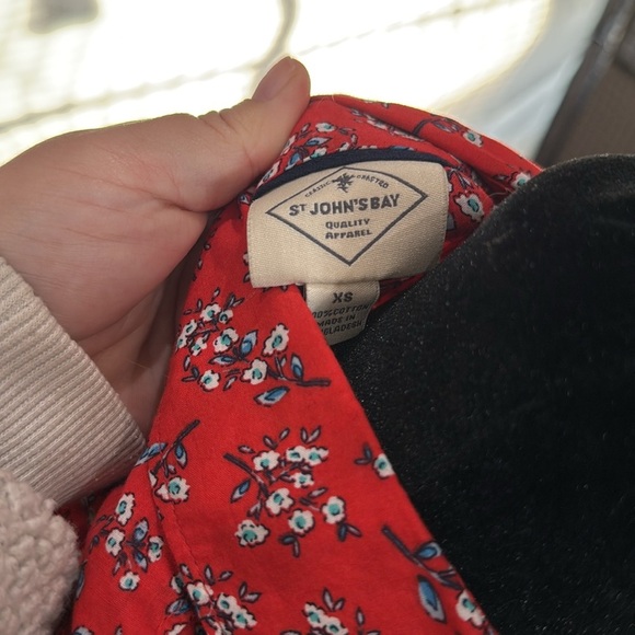 St. John's Bay Red and White Blouse - Picture 3 of 3